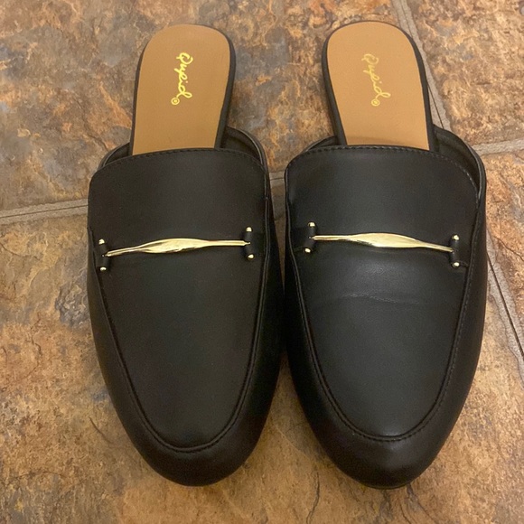 Black and Gild Loafers - Picture 1 of 4